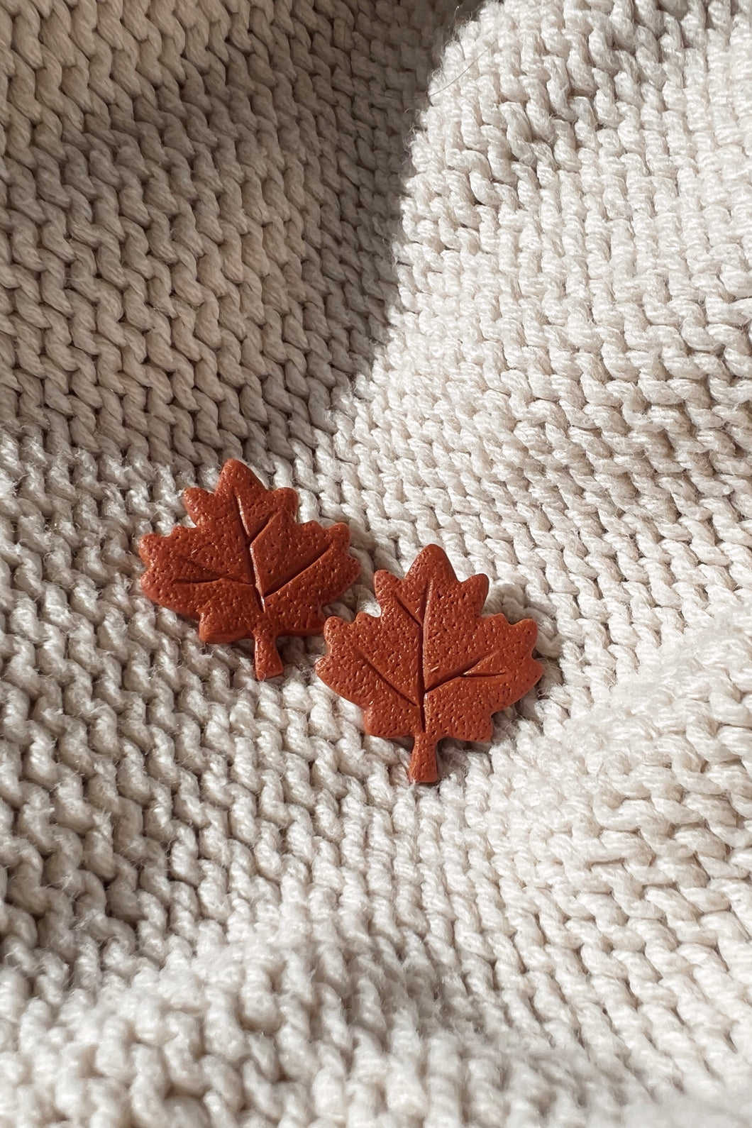 leaf studs • orange