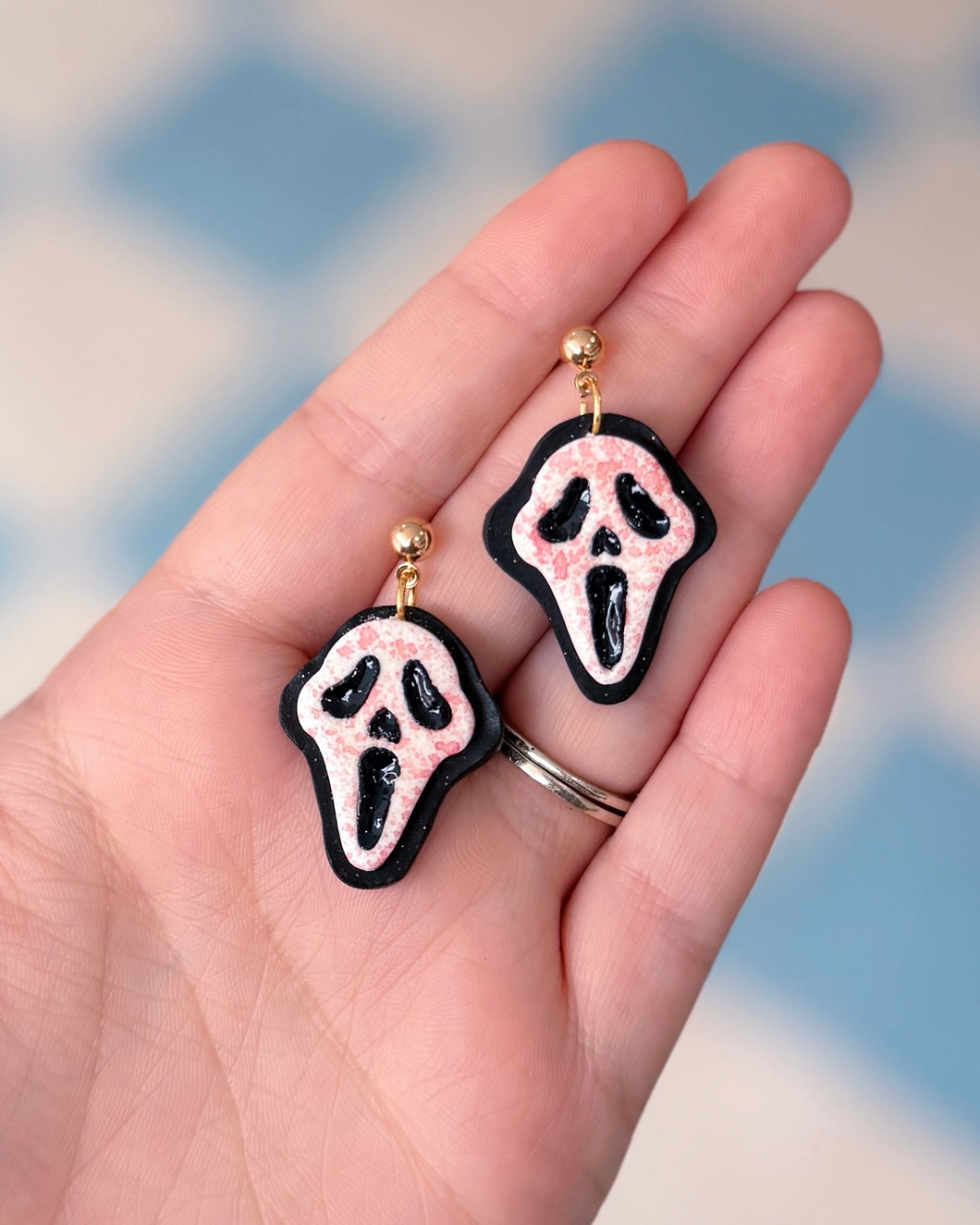 ghostface dangles