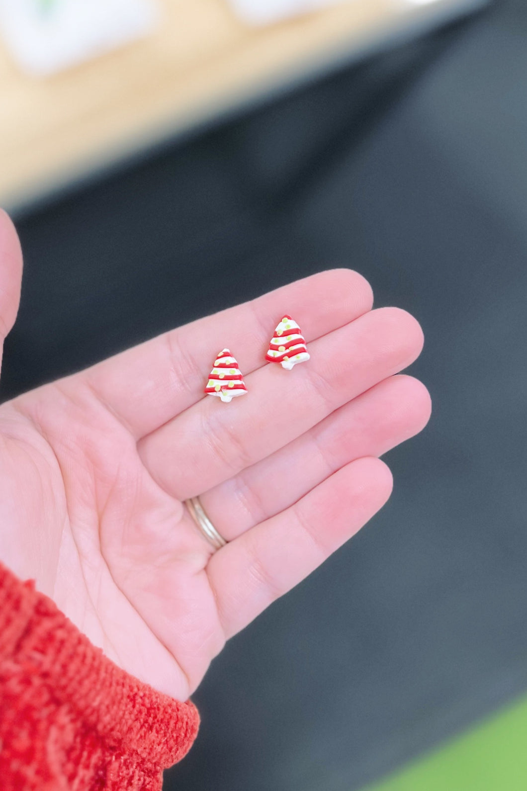 Christmas Tree Cake studs