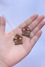 Load image into Gallery viewer, birdhouse hoops

