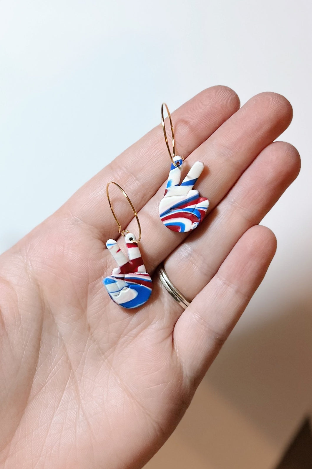 peace hands • red, white & blue