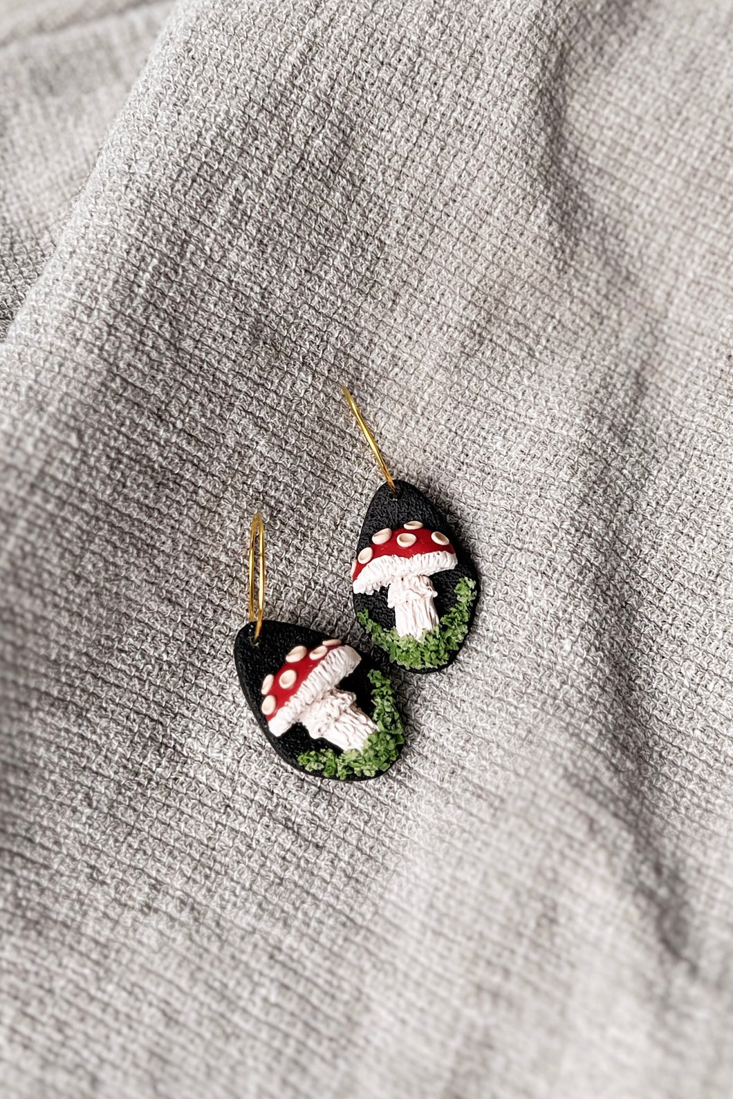 mossy mushroom hoops