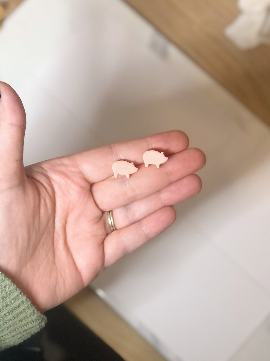 lil piggy studs