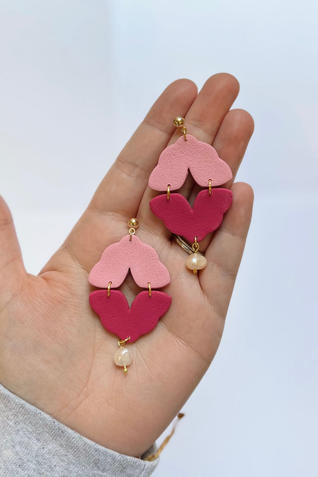pearly dangles • pink color block