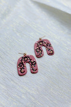 Load image into Gallery viewer, pinkmas lights • arch dangle
